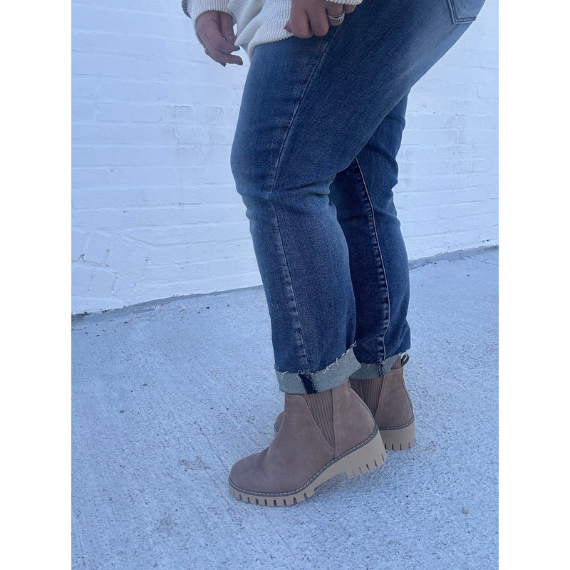 'Magnolia' + Taupe / Very G Boot