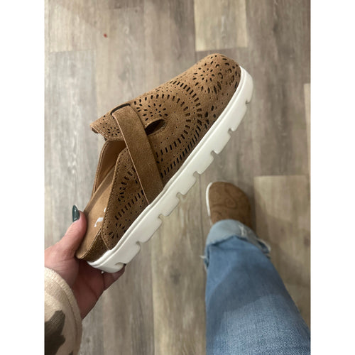 LULU TAN + Very G Mule